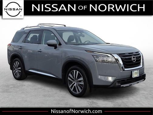 2022 Nissan Pathfinder Platinum 4WD