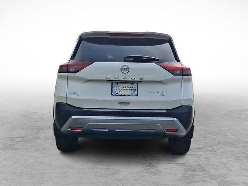 Pearl White Tricoat 2023 Nissan Rogue Platinum