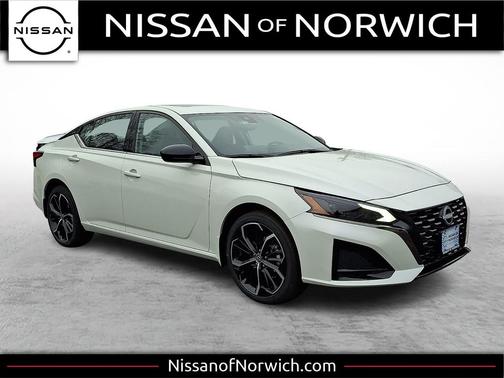 2025 Nissan Altima SR AWD