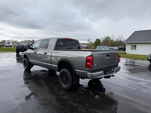 2009 Dodge Ram 2500 SLT Mega Cab