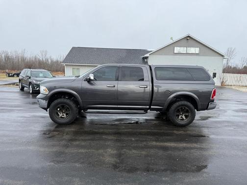 2016 RAM 1500 Laramie