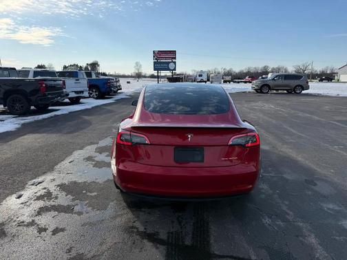2022 Tesla Model 3 Long Range