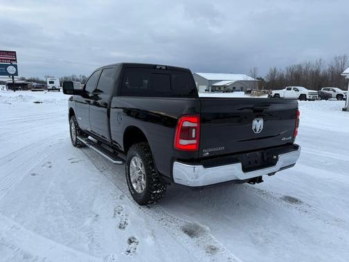 2023 RAM 3500 Laramie Crew Cab 4x4 6'4' Box
