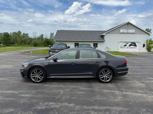 Gray 2017 Volkswagen Passat 1.8T R-Line w/Comfort