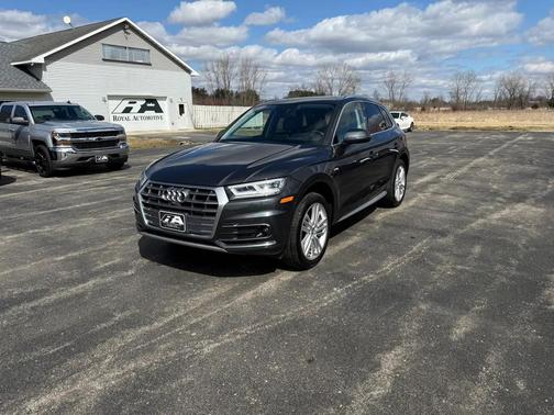 Manhattan Gray Metallic 2018 Audi Q5 2.0T Prestige