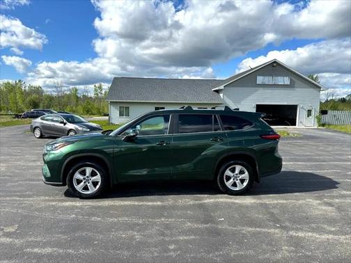 2023 Toyota Highlander LE