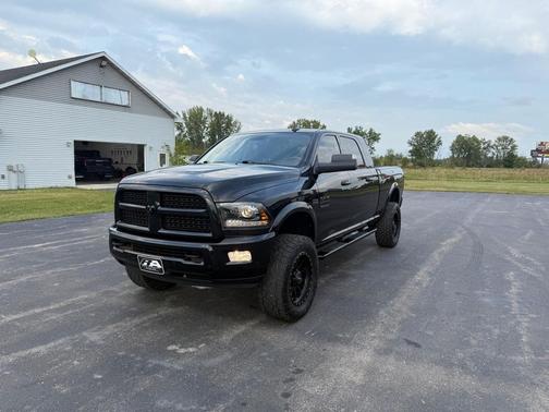 2017 RAM 2500 Laramie Mega Cab 4x4 6'4' Box