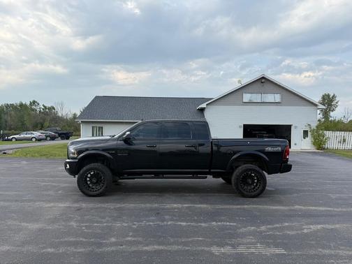 2017 RAM 2500 Laramie Mega Cab 4x4 6'4' Box