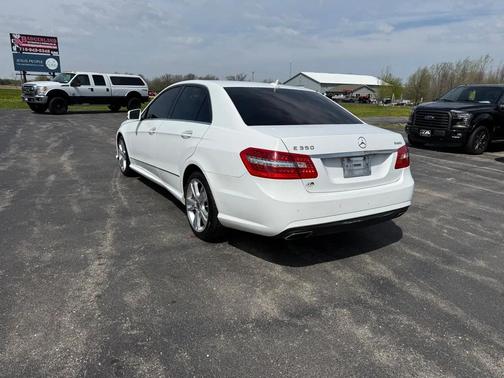 White 2013 Mercedes-Benz E-Class 4MATIC
