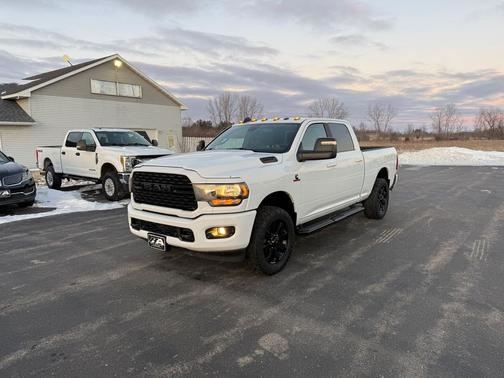 2023 RAM 2500 Big Horn Crew Cab 4x4 6'4' Box