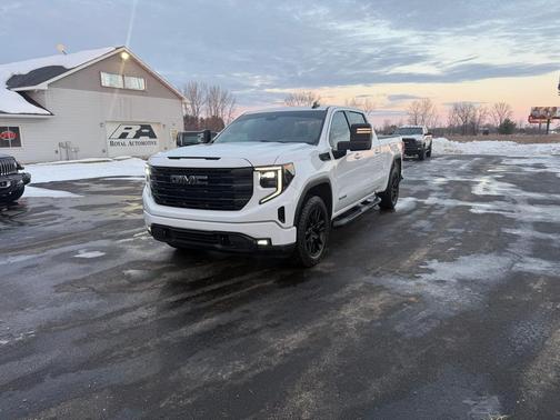 2023 GMC Sierra 1500 Elevation