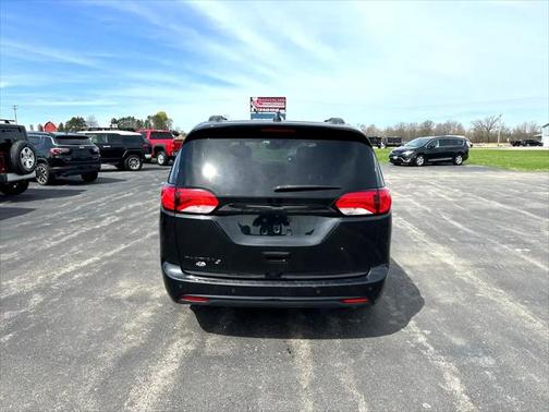 2018 Chrysler Pacifica Touring-L Plus