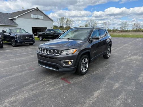 Granite Crystal Metallic Clearcoat 2019 Jeep Compass Limited