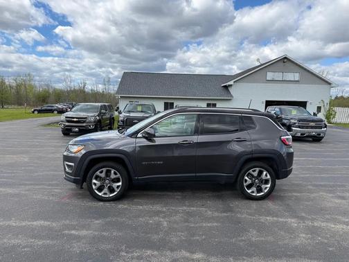 Granite Crystal Metallic Clearcoat 2019 Jeep Compass Limited