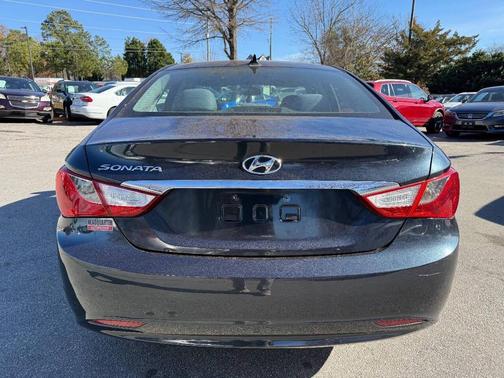 2013 Hyundai SONATA GLS