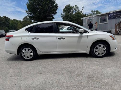 Aspen White 2014 Nissan Sentra SV