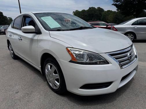 Aspen White 2014 Nissan Sentra SV