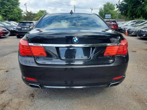 Black 2009 BMW 750 I