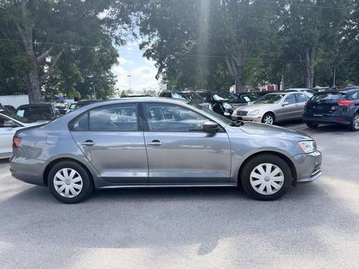 Platinum Gray Metallic 2016 Volkswagen Jetta 1.4T S w/Technology