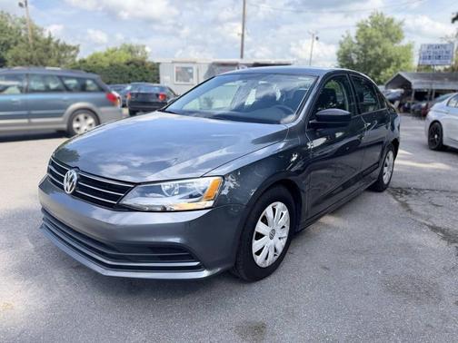Platinum Gray Metallic 2016 Volkswagen Jetta 1.4T S w/Technology