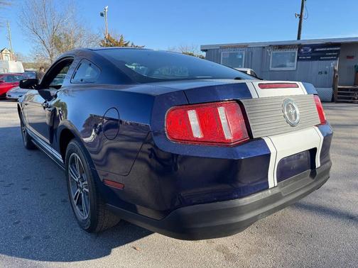 2010 Ford Mustang Premium