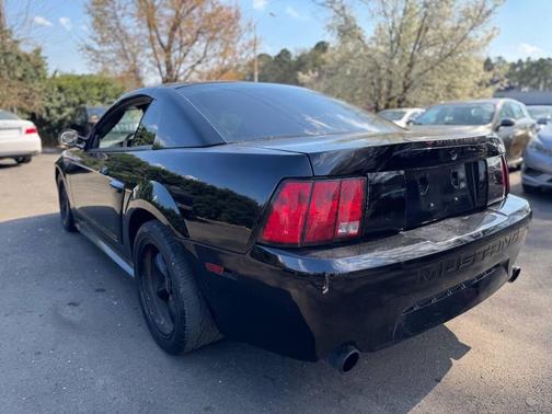 Black Clearcoat 2004 Ford Mustang GT
