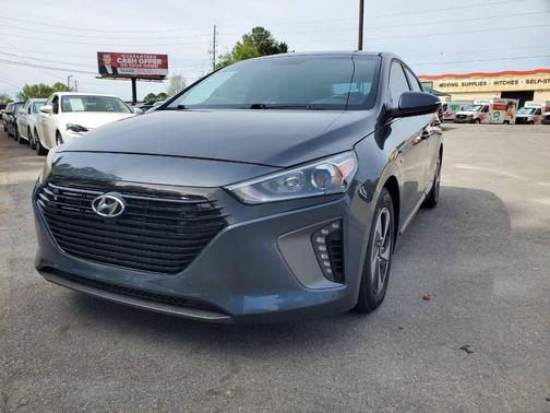2017 Hyundai IONIQ Hybrid SEL