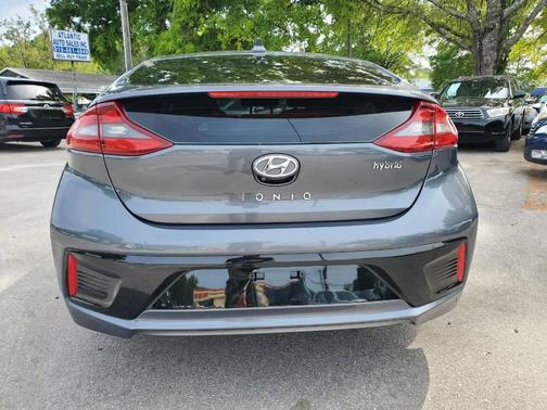 2017 Hyundai IONIQ Hybrid SEL