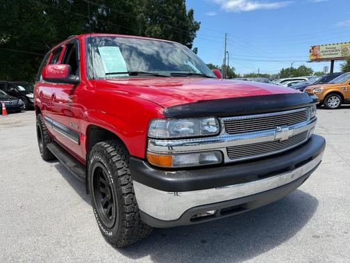 Red 2001 Chevrolet Tahoe LT