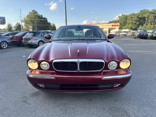 2004 Jaguar XJ Base