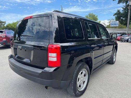 Black Clearcoat 2014 Jeep Patriot Sport