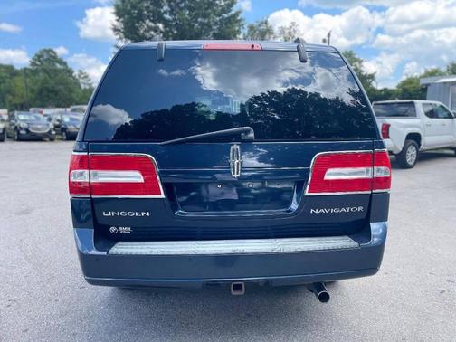 2013 Lincoln Navigator Base