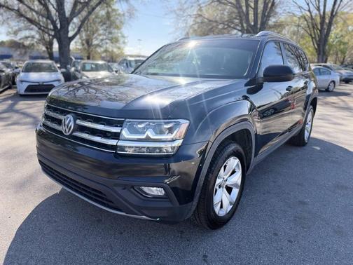 Deep Black Pearl 2018 Volkswagen Atlas 3.6L SE