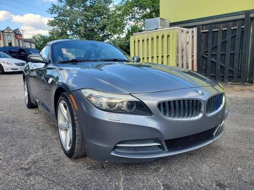 Space Gray Metallic 2010 BMW Z4 sDrive30i