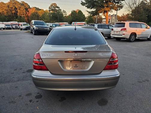 2004 Mercedes-Benz E-Class E 320 4dr Sedan
