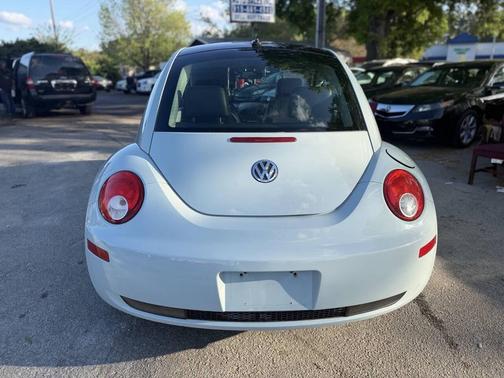 Aquarius Blue 2010 Volkswagen New Beetle 2.5L
