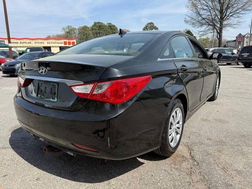 2011 Hyundai SONATA GLS