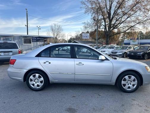 2010 Hyundai SONATA GLS