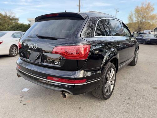 Orca Black Metallic 2010 Audi Q7 3.0 Prestige