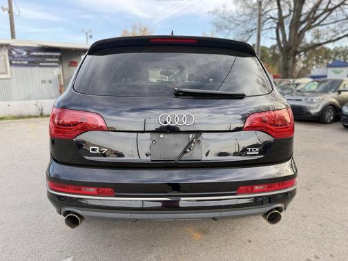 Orca Black Metallic 2010 Audi Q7 3.0 Prestige