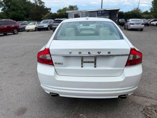 Ice White 2011 Volvo S80 3.2
