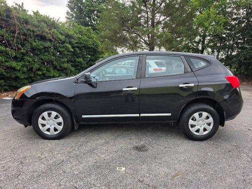 Black 2014 Nissan Rogue Select S