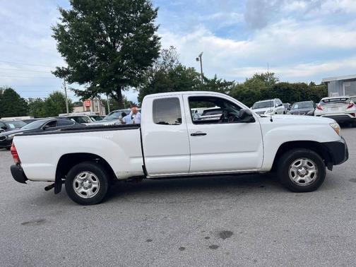 2015 Toyota Tacoma Base