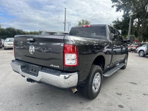 2019 RAM 2500 Big Horn Crew Cab 4x4 6'4' Box