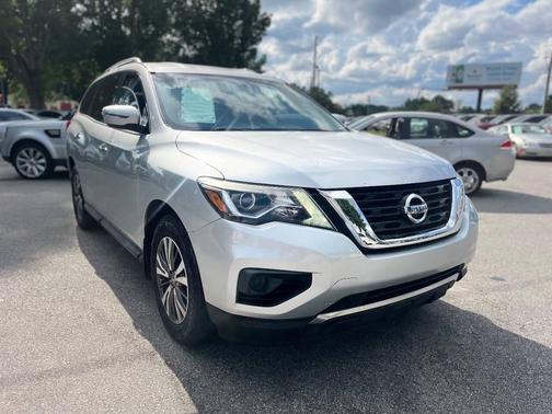 2017 Nissan Pathfinder S