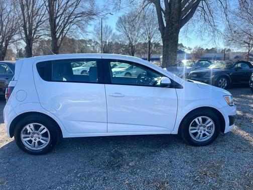 2012 Chevrolet Sonic 2LS