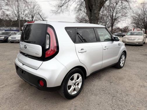 2019 Kia Soul Base