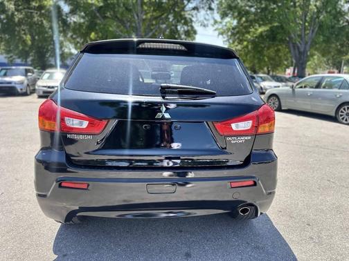 2011 Mitsubishi Outlander Sport SE