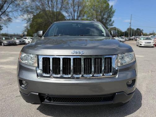 Gray 2013 Jeep Grand Cherokee Laredo