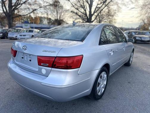 Radiant Silver Metallic 2010 Hyundai SONATA GLS